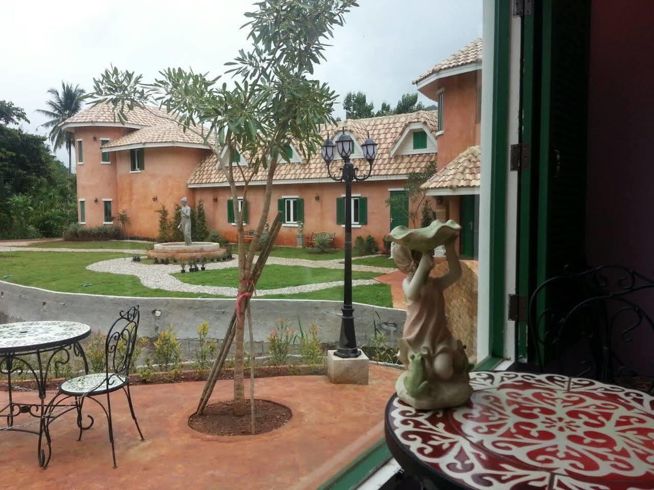 Cinque Terre Resort Thong Pha Phum Exterior foto